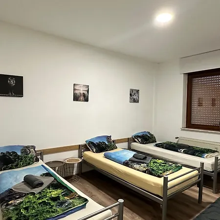 Feelhome,flughafen Nah,6-8 Pers,badewanne,zentral,terrasse,ground Floor Duisbourg