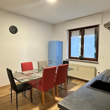 דירה Feelhome,flughafen Nah,6-8 Pers,badewanne,zentral,terrasse,ground Floor דיסבורג