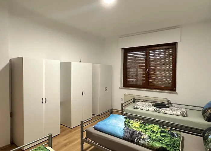 Appartement Feelhome,flughafen Nah,6-8 Pers,badewanne,zentral,terrasse,ground Floor